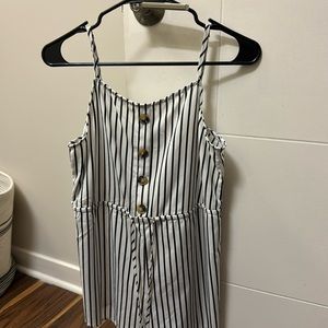 Cute onesie for summer.